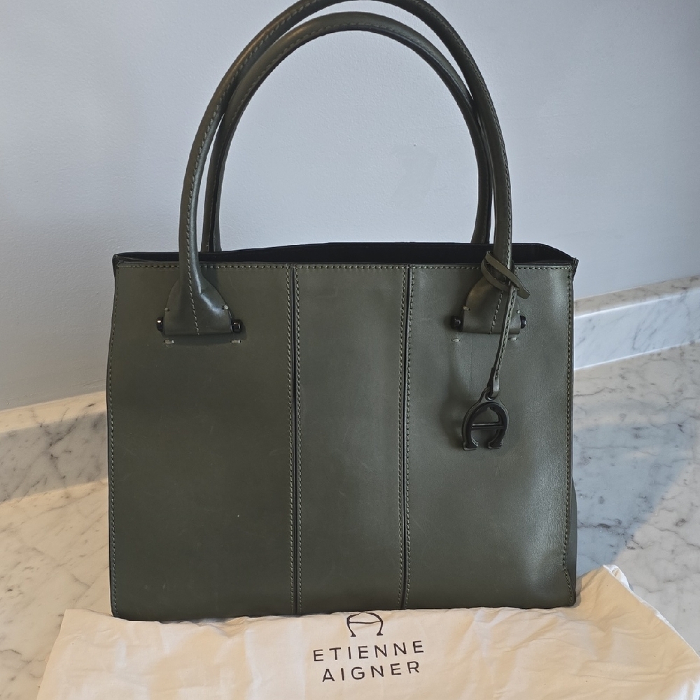 Etienne Aigner Green Leather Tote with Structured Design
